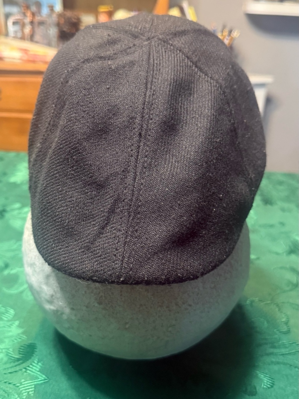 H&M Black Lined Flat Cap Newsboy Style Men Casual Solid M/58 Fall Winter Hat